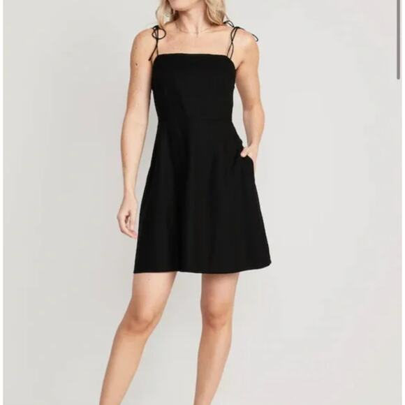Old Navy Tie Strap Smocked Back Black Linen A-Line Fit & Flare Dress Small Tall - Picture 1 of 8